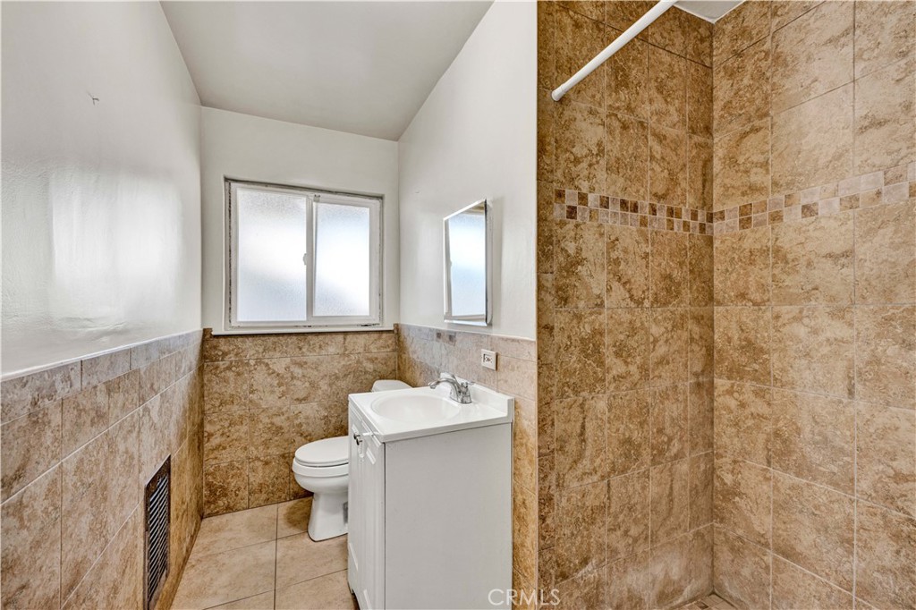 11912 Edgewood
