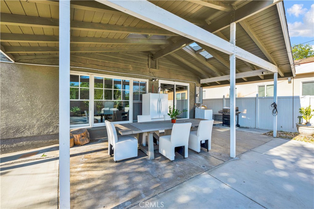 11912 Edgewood
