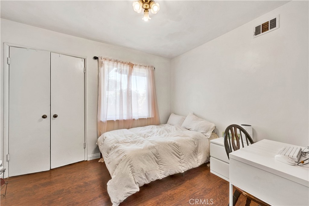11912 Edgewood