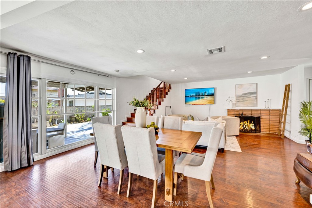 11912 Edgewood