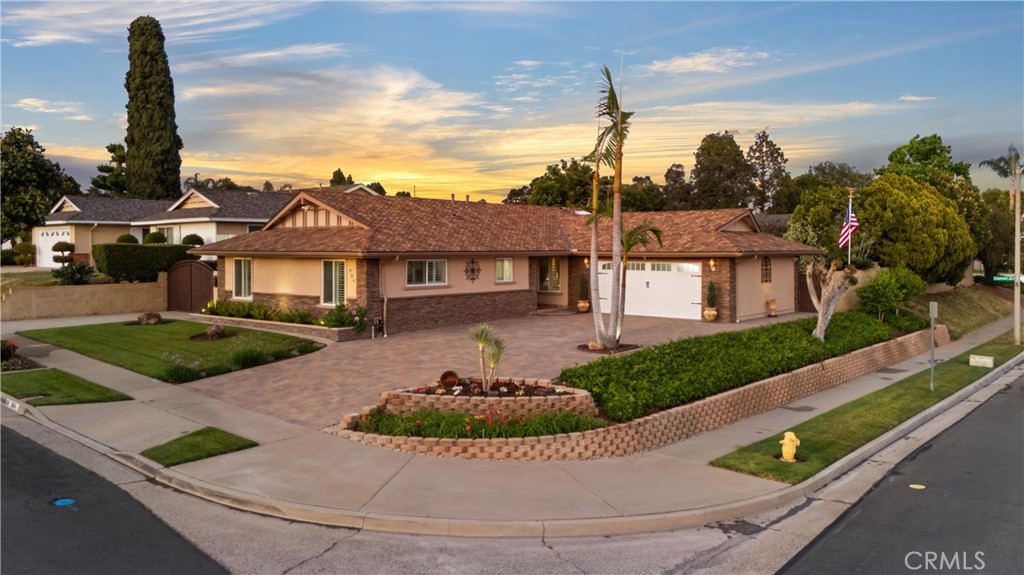 904 Jade Circle