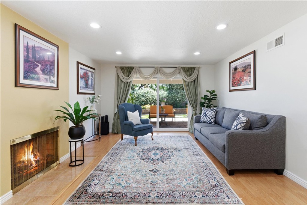 904 Jade Circle