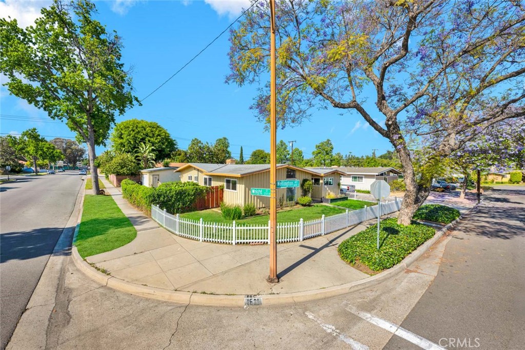 1601 Wellington