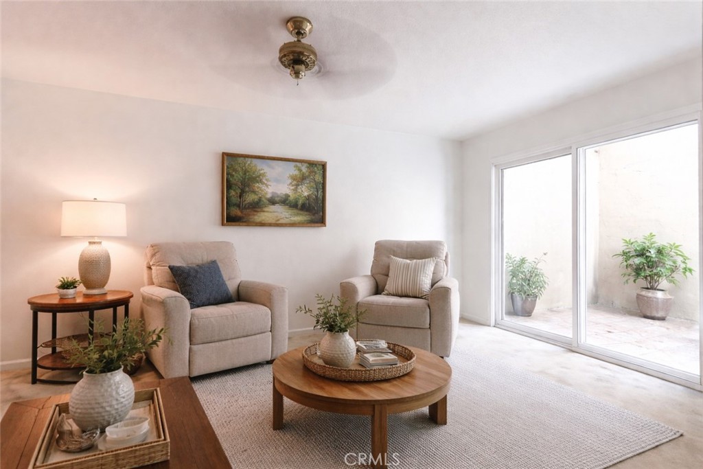 5755 Avenida Estoril
