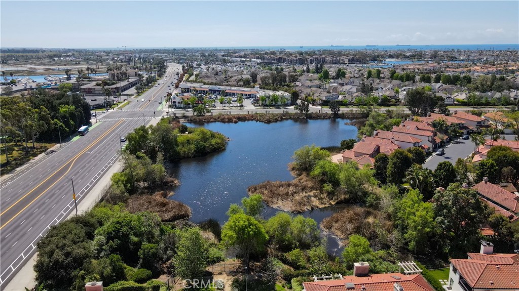 5755 Avenida Estoril