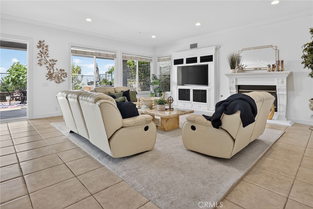 17265 BLUE SPRUCE