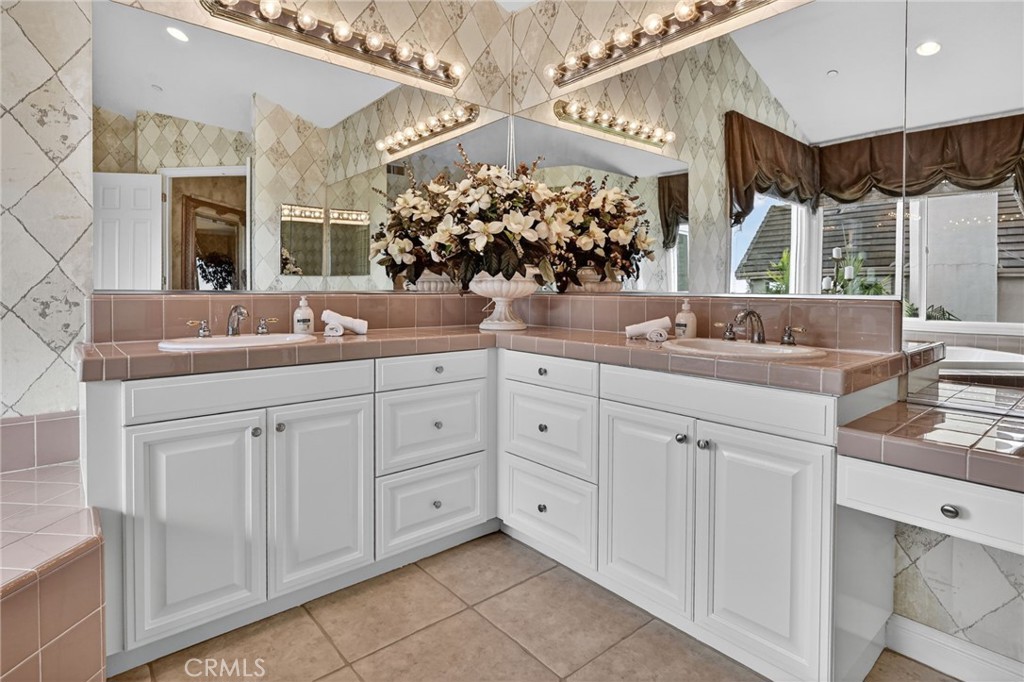 17265 BLUE SPRUCE