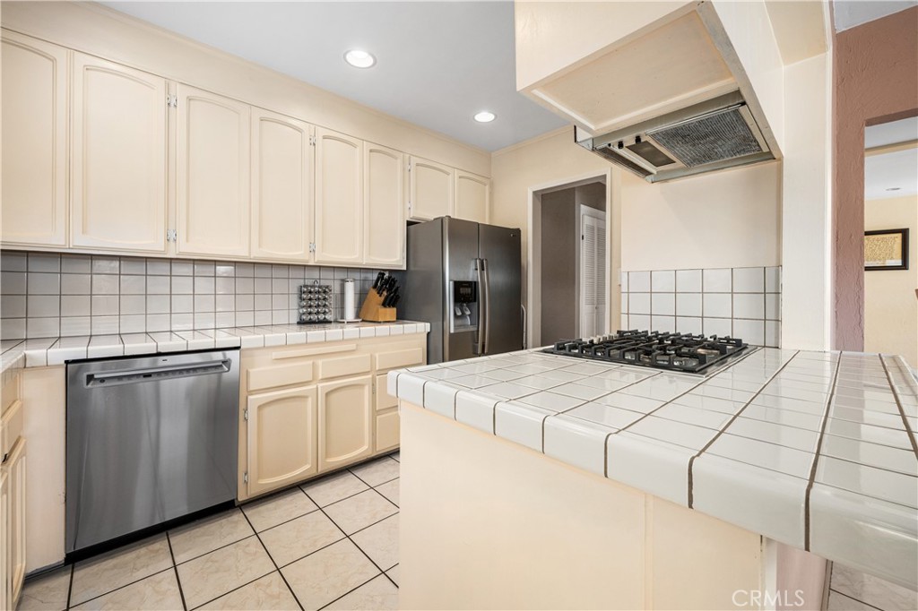 3141 San Anseline