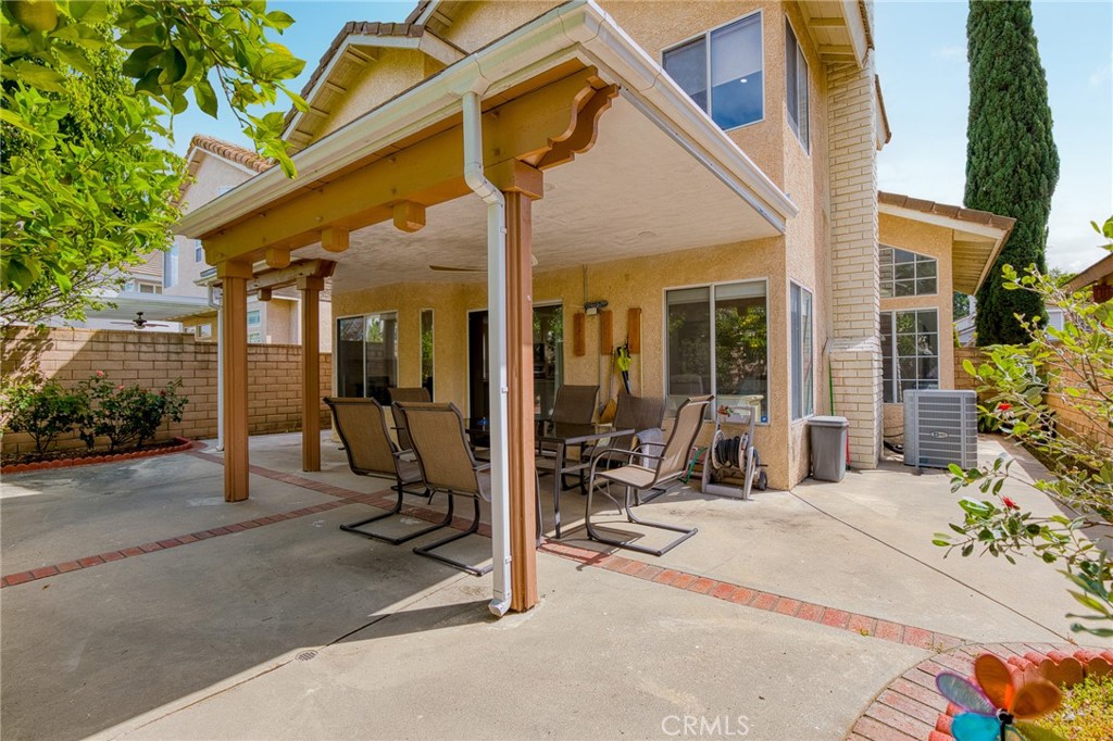 2116 Sun Ridge Cir