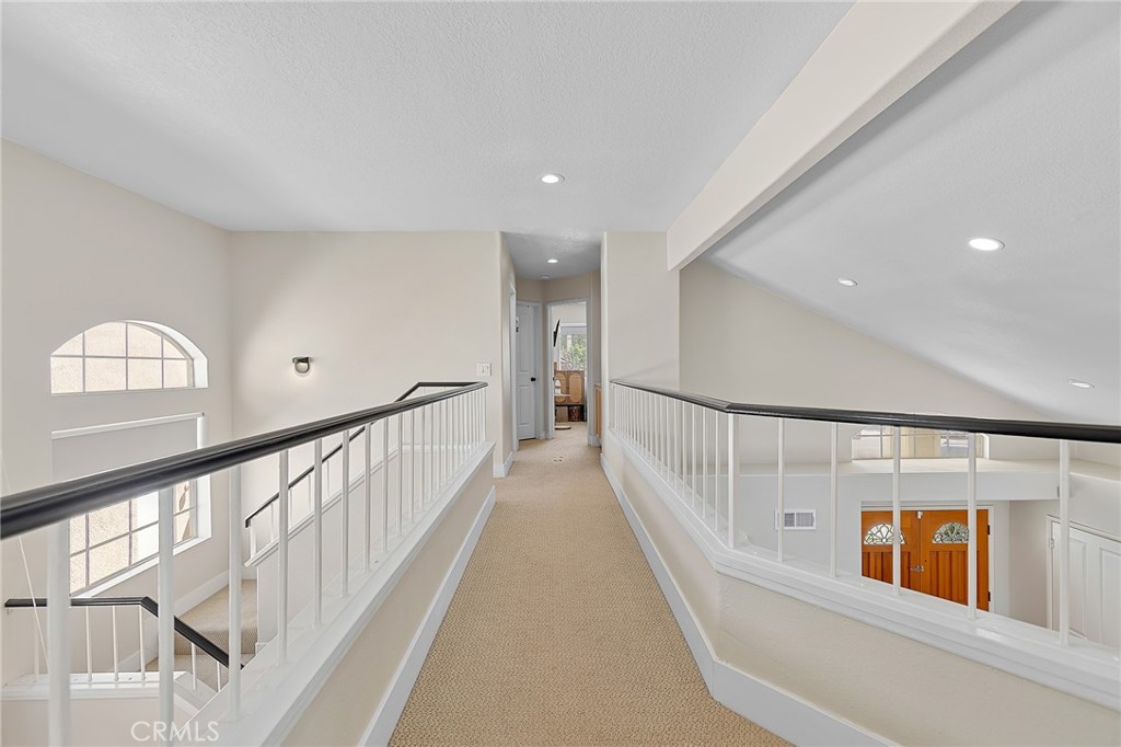 2116 Sun Ridge Cir