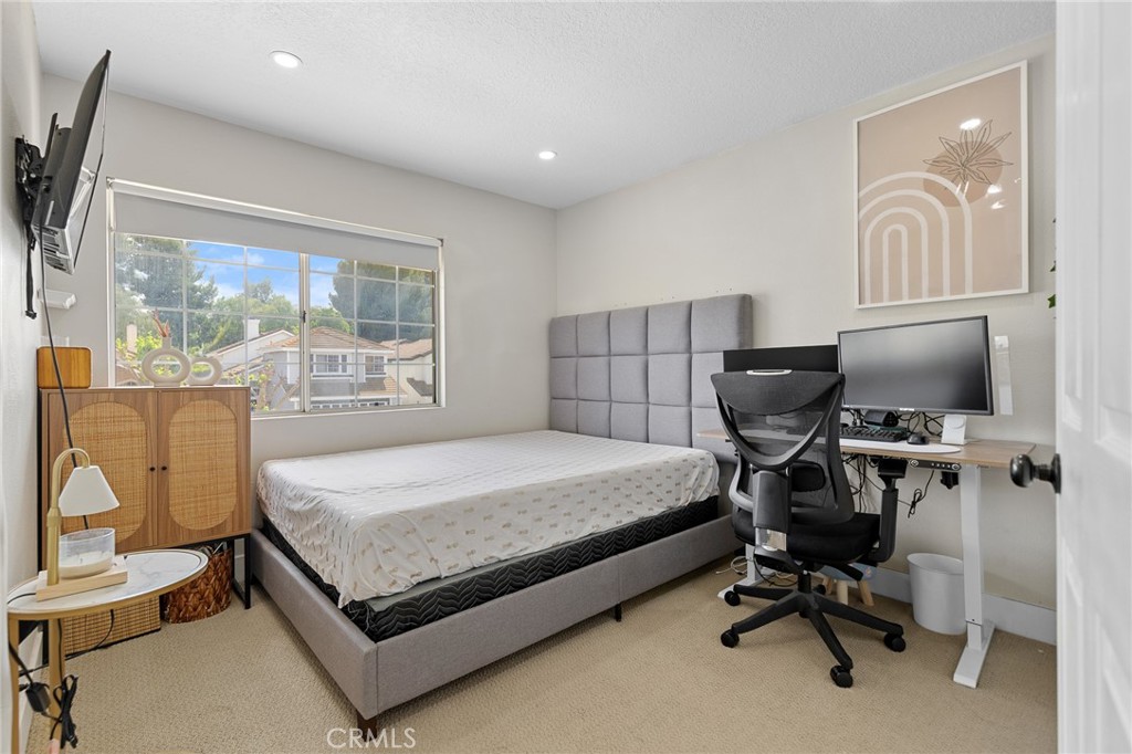 2116 Sun Ridge Cir