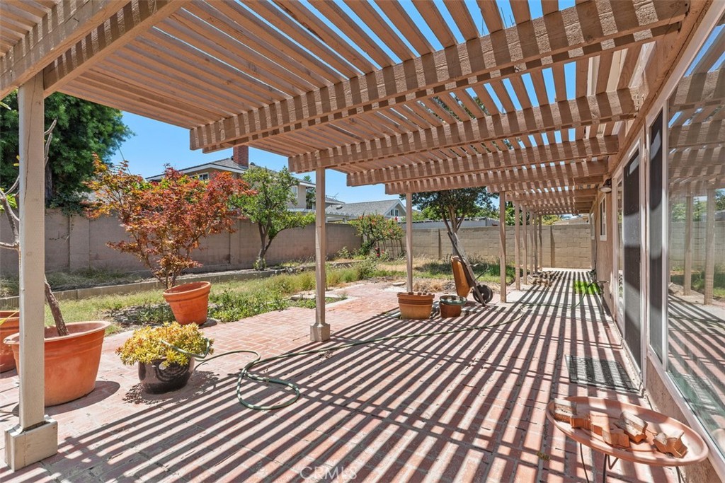 4608 Blanca