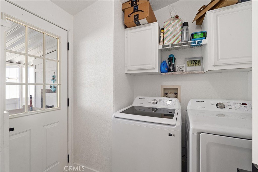21851 Newland Square 250