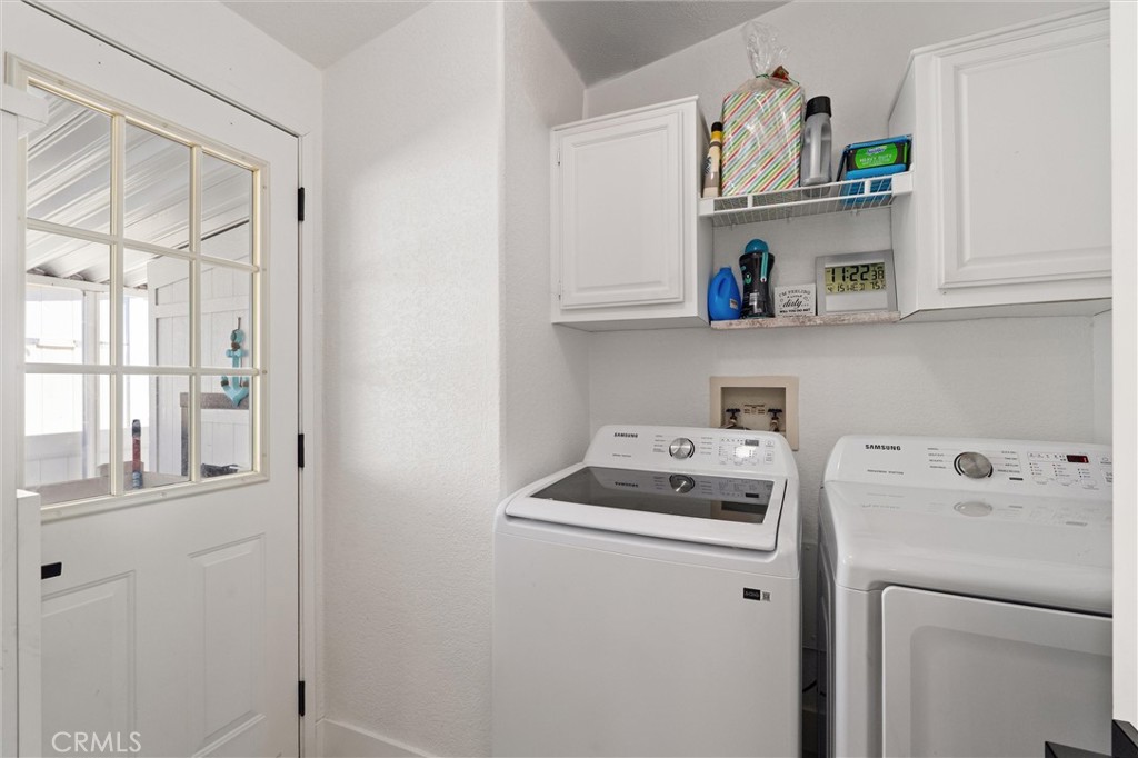21851 Newland Square 250