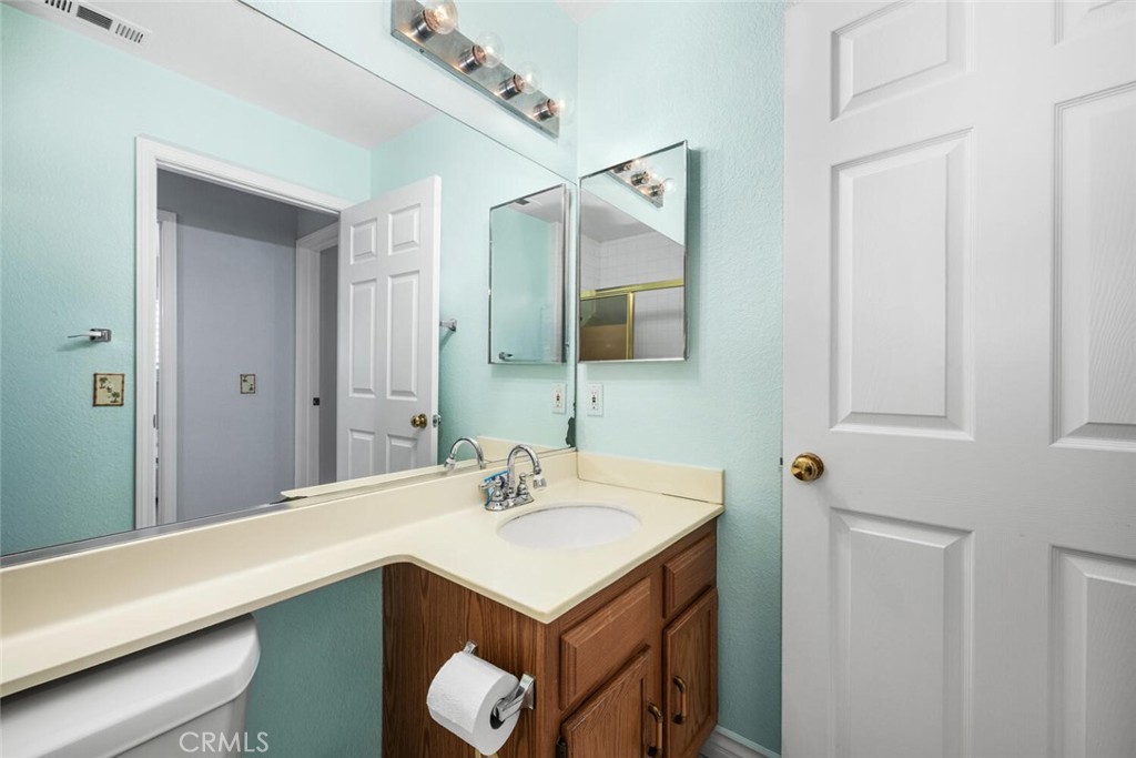 13402 Wentworth Street