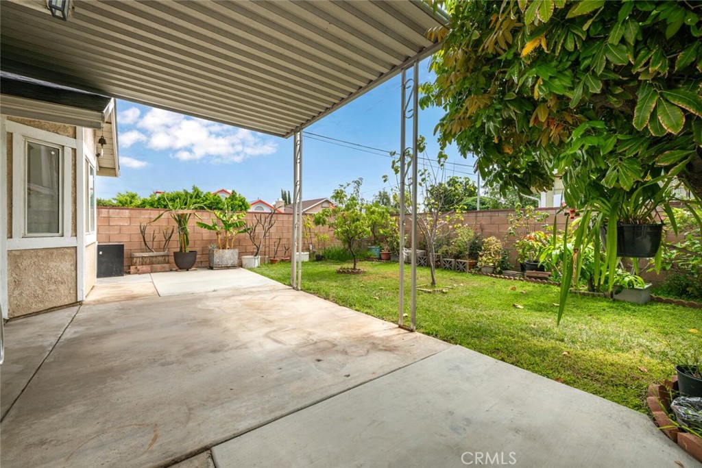 13402 Wentworth Street