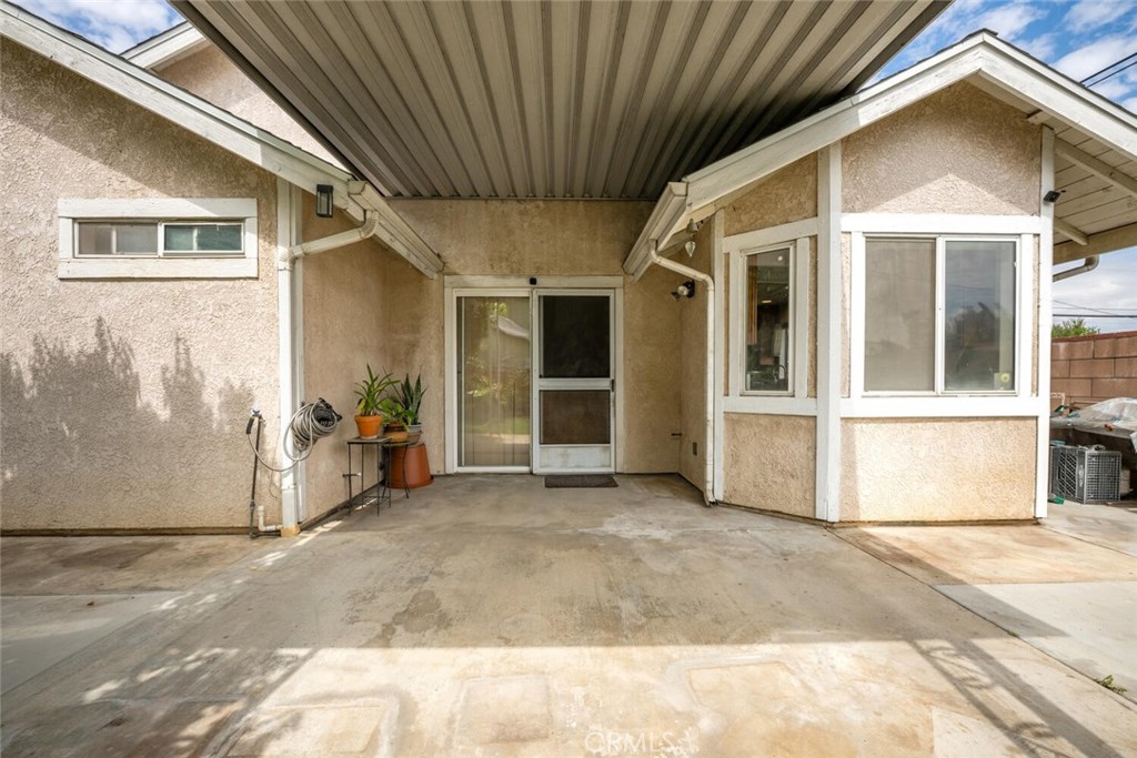 13402 Wentworth Street