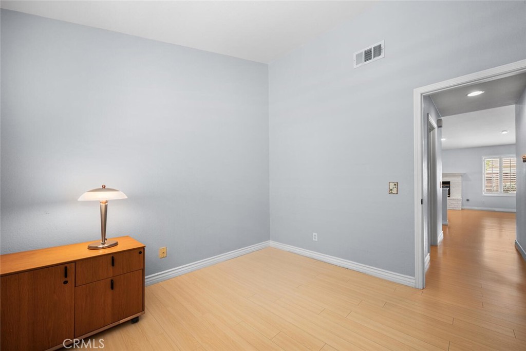 13402 Wentworth Street