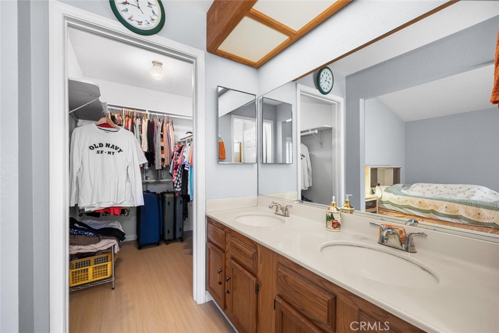 13402 Wentworth Street