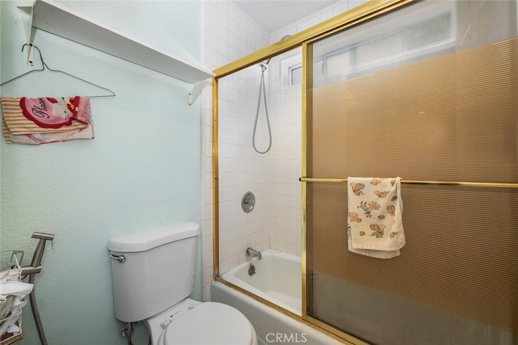 13402 Wentworth Street