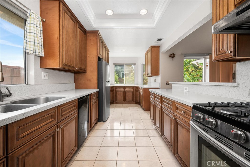 13402 Wentworth Street