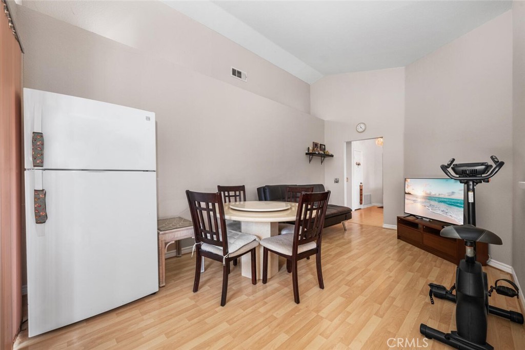 13402 Wentworth Street