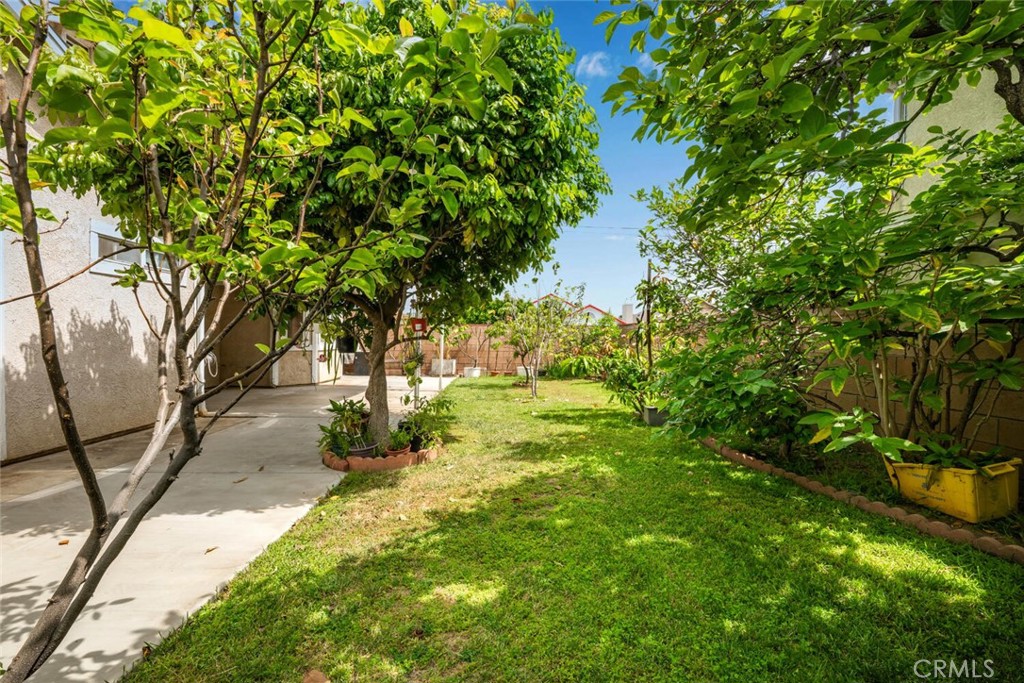 13402 Wentworth Street