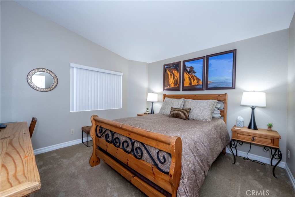 10 Corniche Drive E