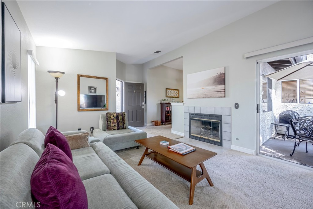 10 Corniche Drive E