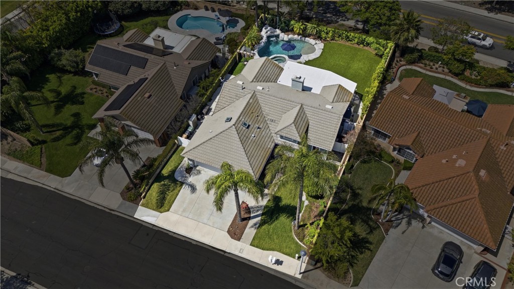 5585 Bayberry Way