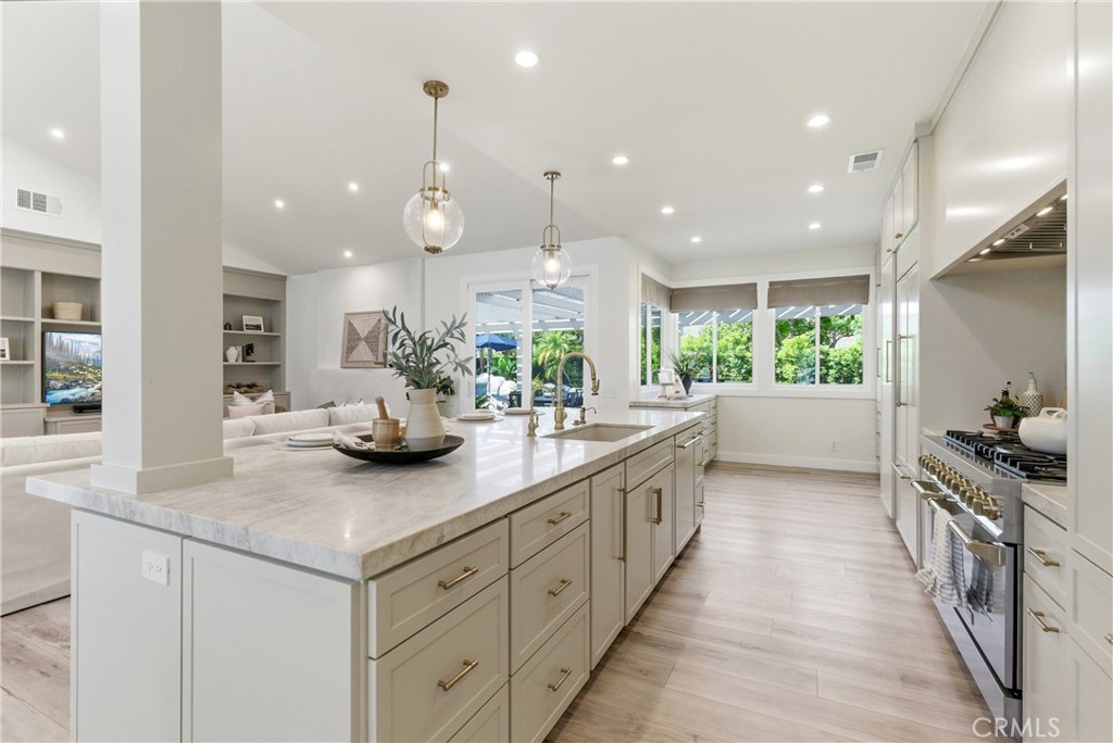 5585 Bayberry Way
