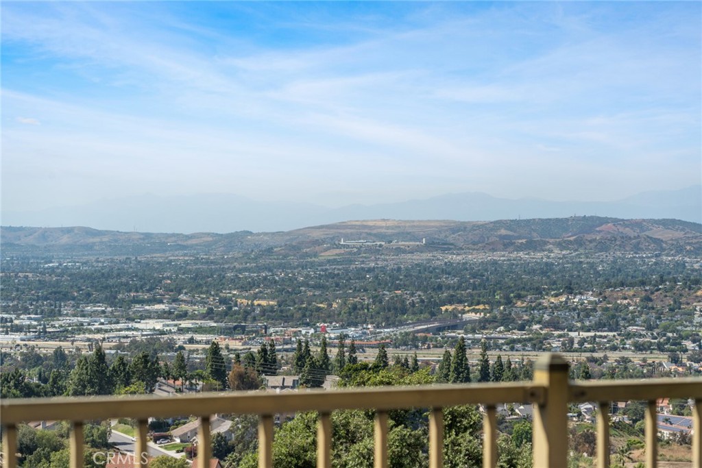 6111 E Garnet