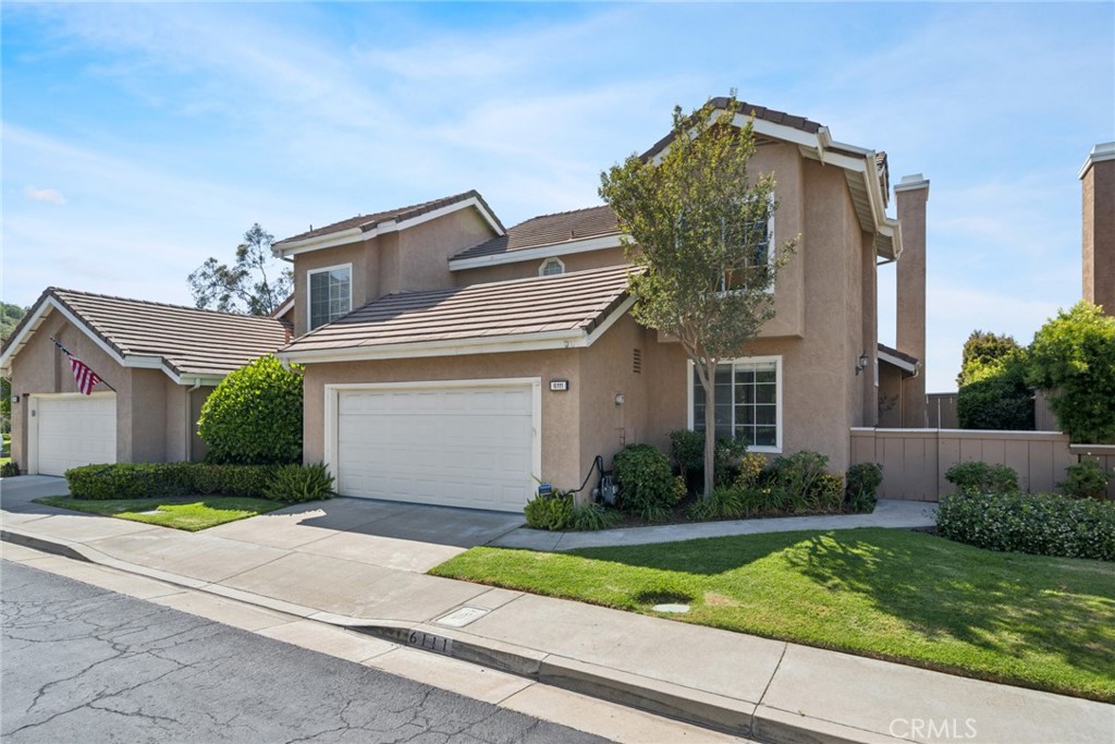 6111 E Garnet