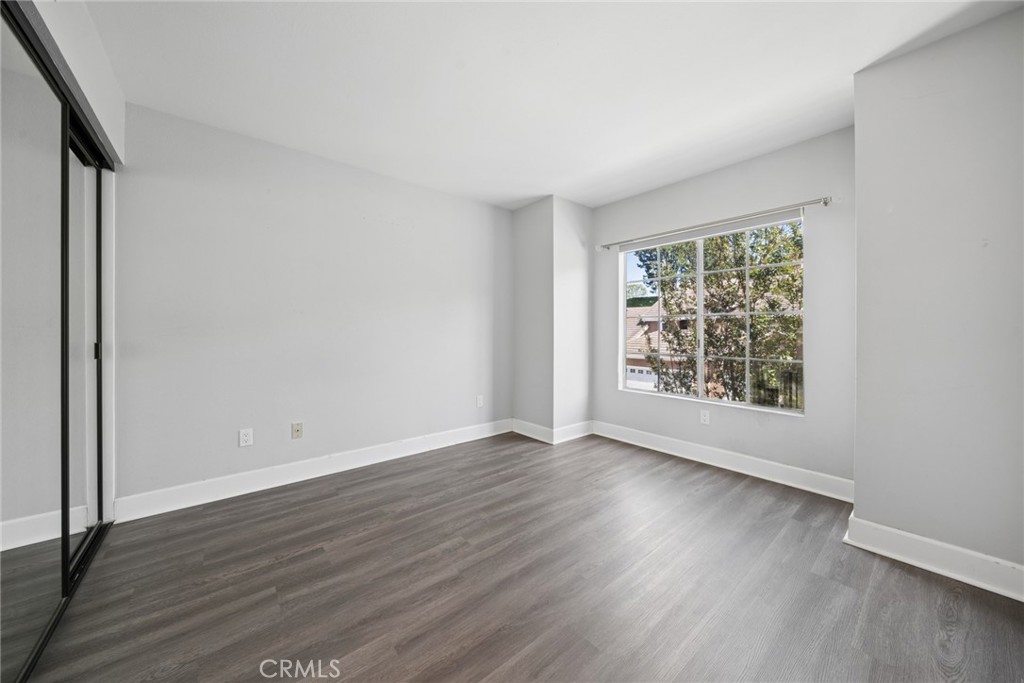 6111 E Garnet