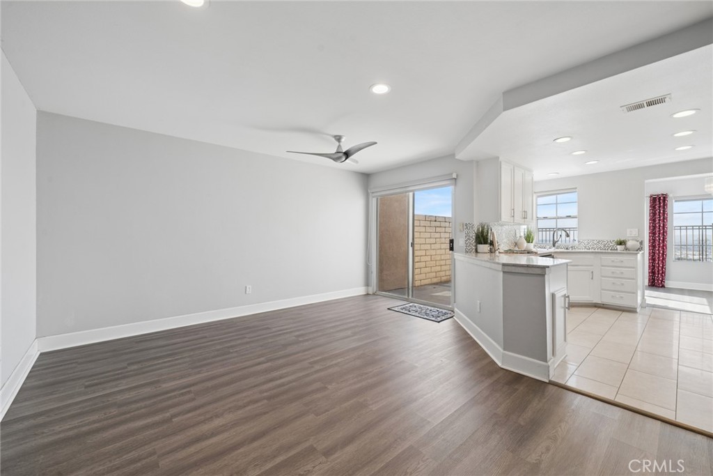 6111 E Garnet