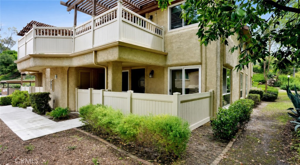 25652 Rimgate 6C