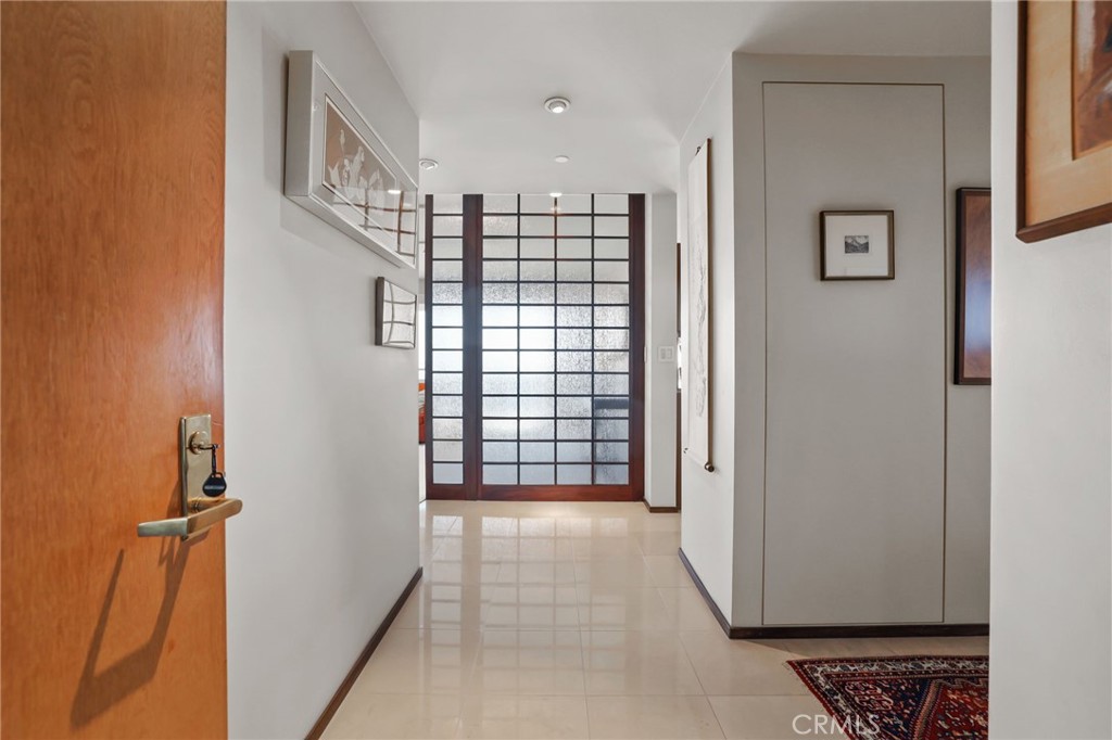 1310 E. Ocean Blvd. 1604