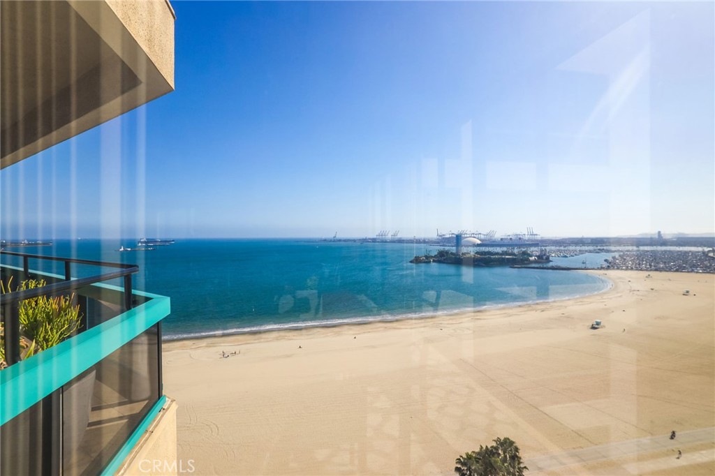 1310 E. Ocean Blvd. 1604