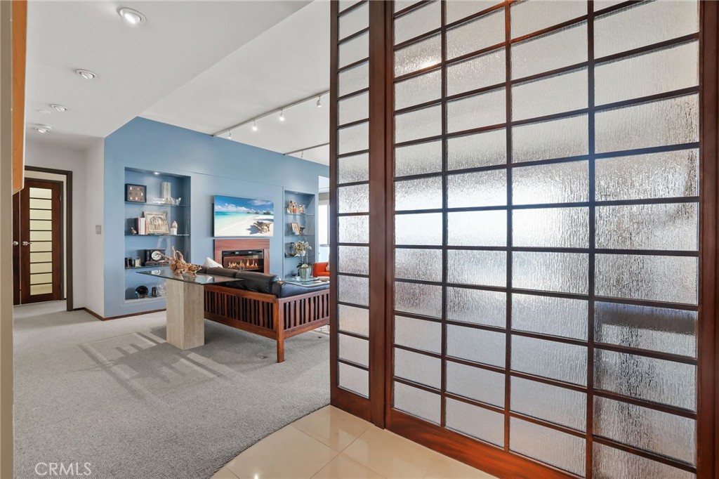 1310 E. Ocean Blvd. 1604