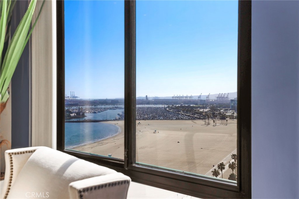 1310 E. Ocean Blvd. 1604