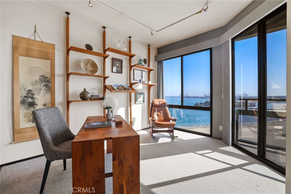 1310 E. Ocean Blvd. 1604