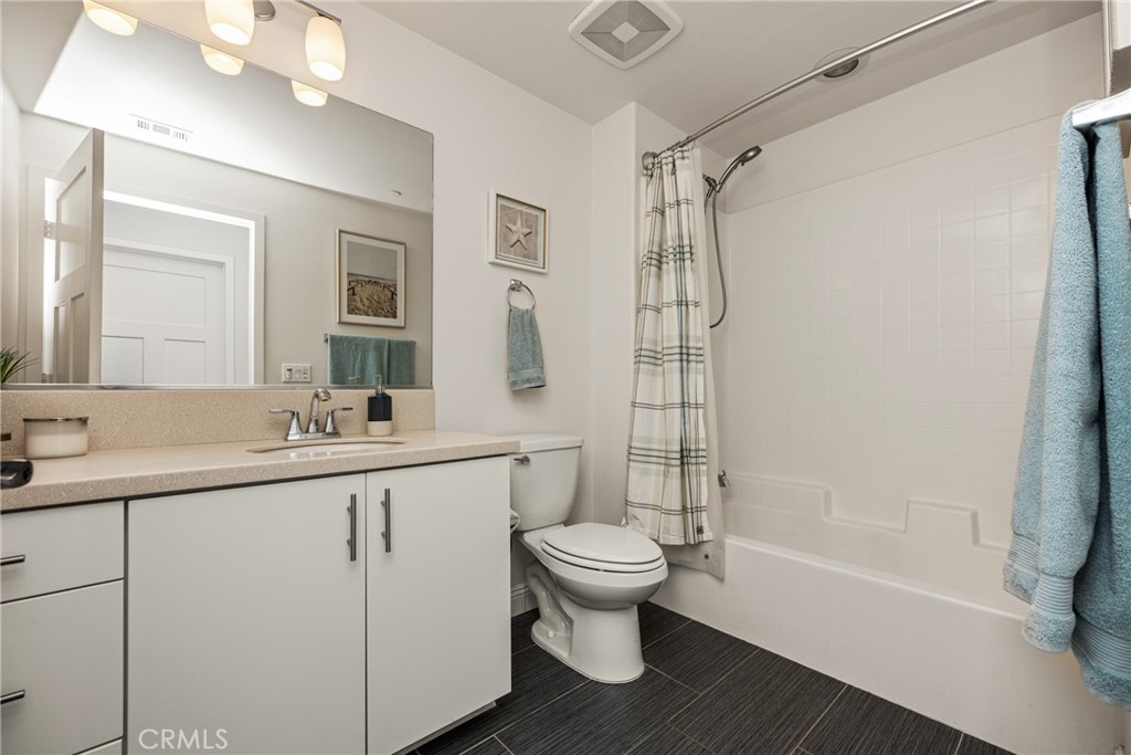 510 S Anaheim Boulevard S 7