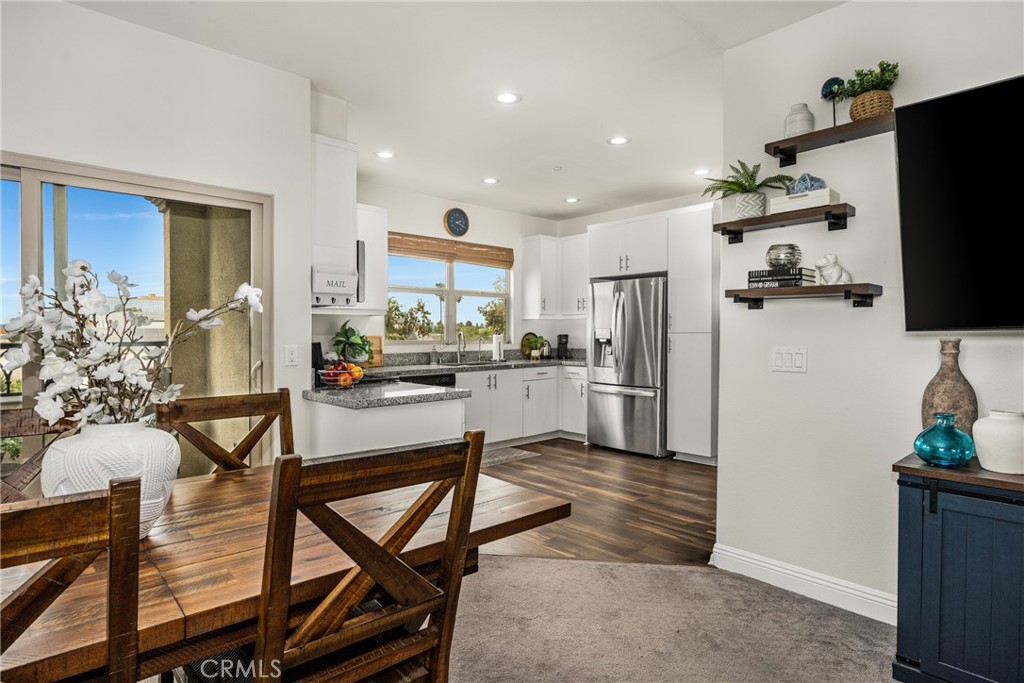 510 S Anaheim Boulevard S 7