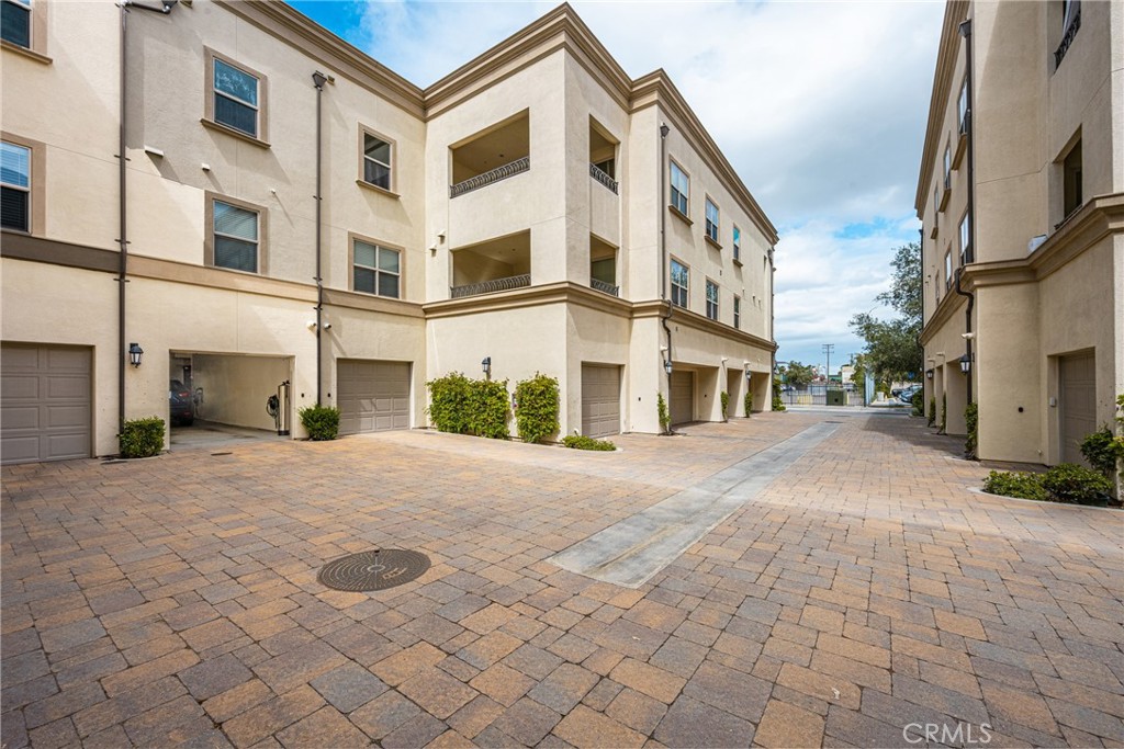 510 S Anaheim Boulevard S 7