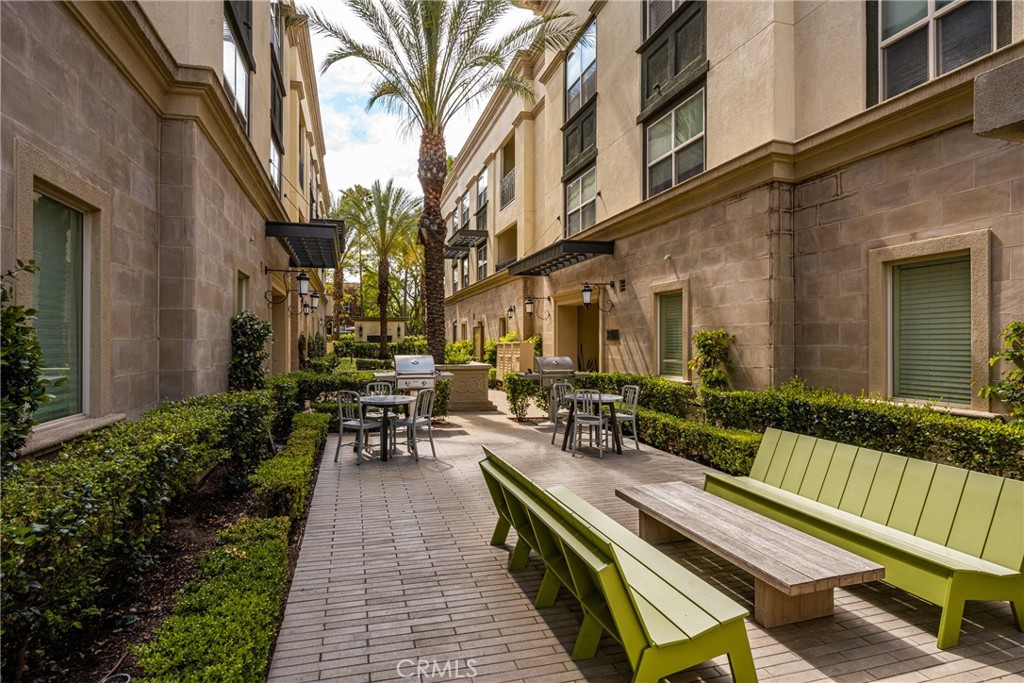 510 S Anaheim Boulevard S 7