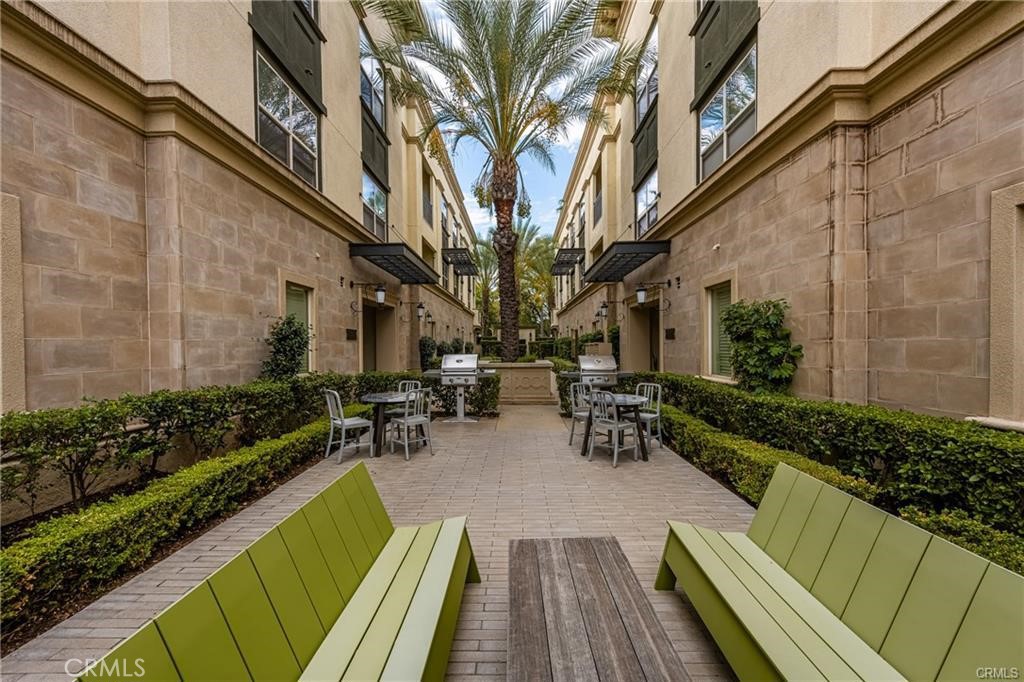 510 S Anaheim Boulevard S 7