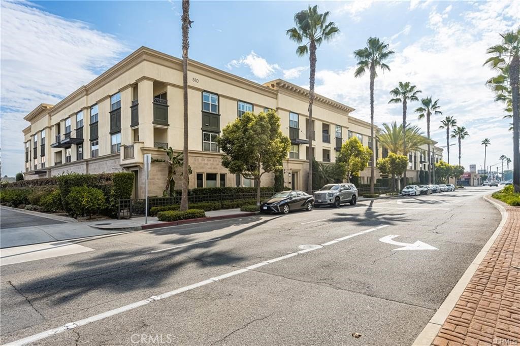510 S Anaheim Boulevard S 7
