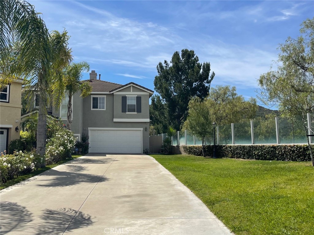 1294 S Springwood