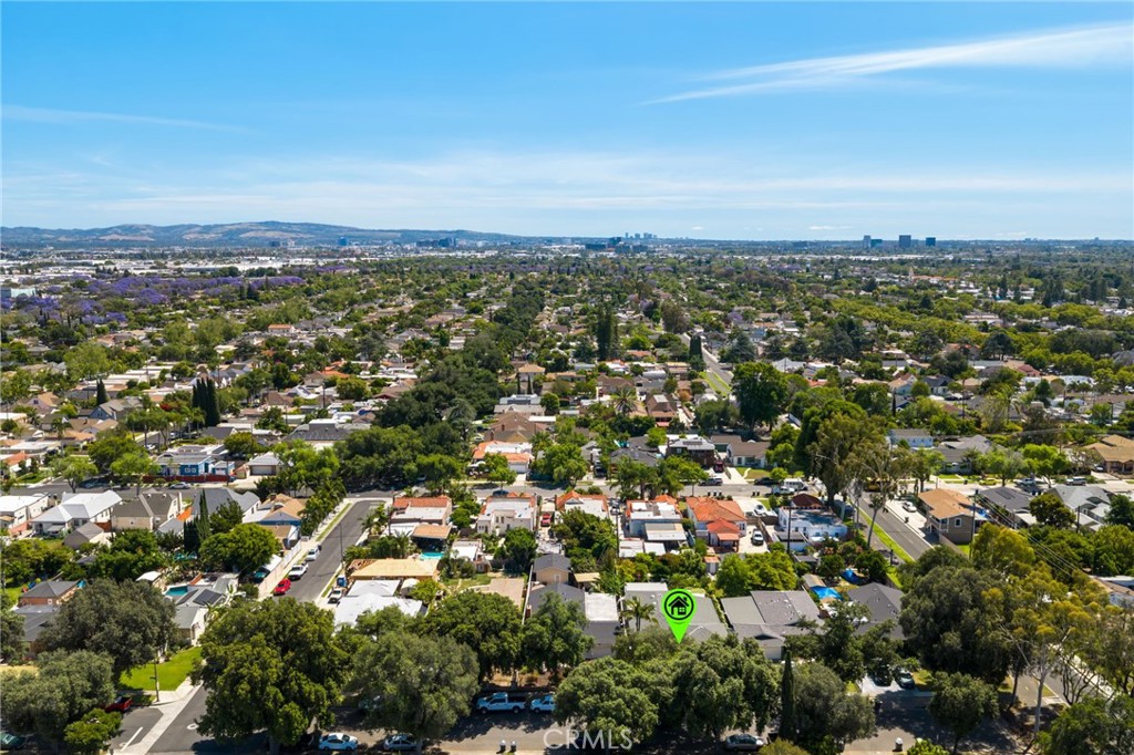 412 E Camile