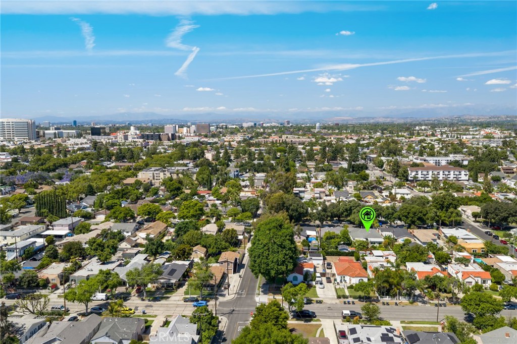 412 E Camile